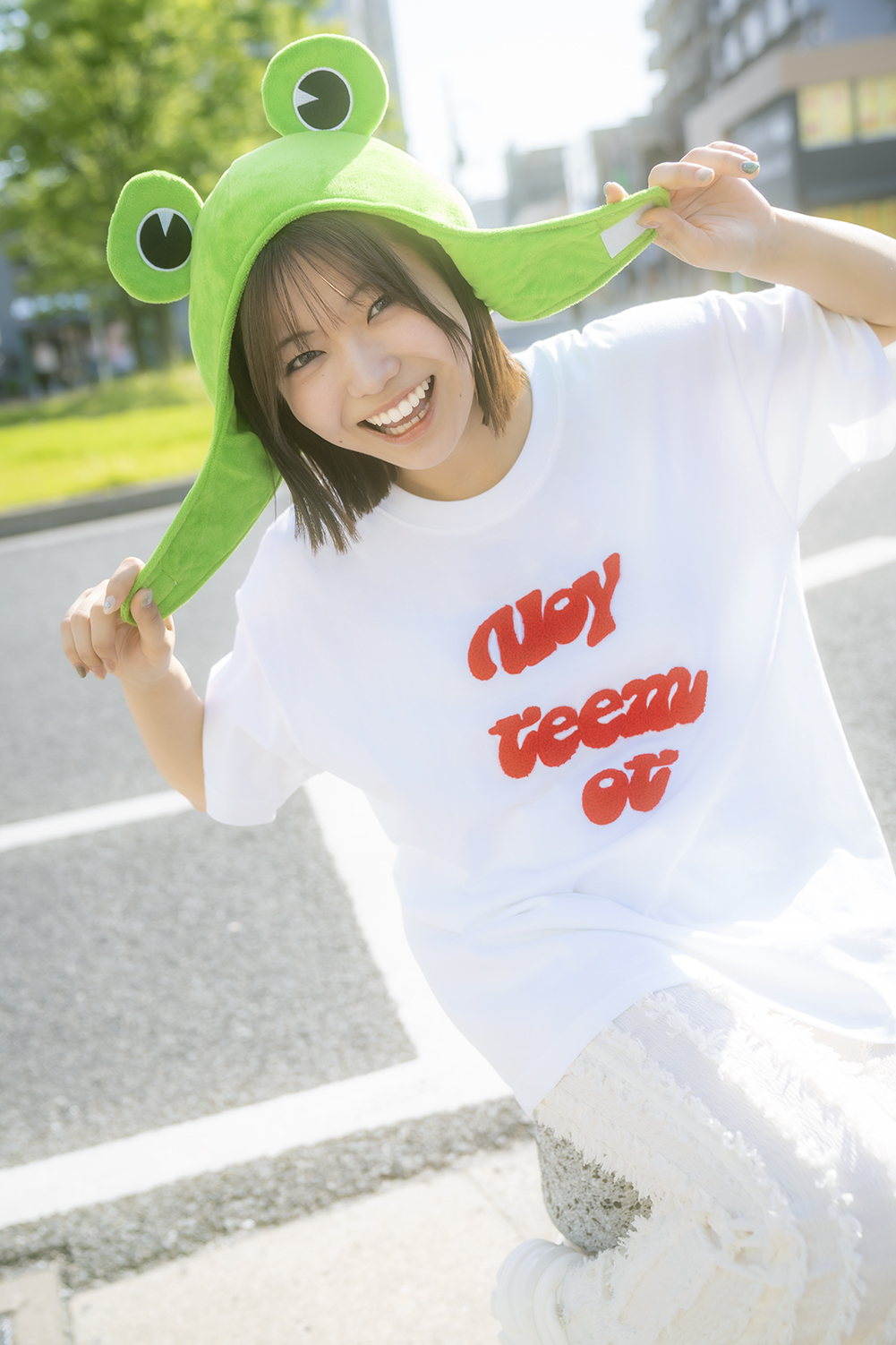 アンジュルム川名凜、1stフォトブック『ケロちゃん カエル大好きノート』刊行