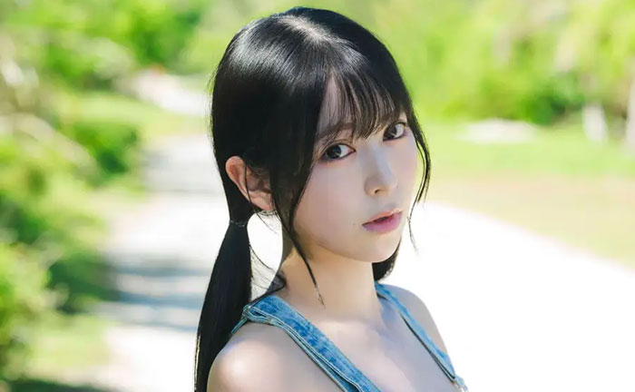 NEO JAPONISM・瀬戸みるか、グアムロケで念願の1st写真集発売決定！“横乳オーバーオール”など全15着で魅せる限界攻めショット【本人コメントあり】