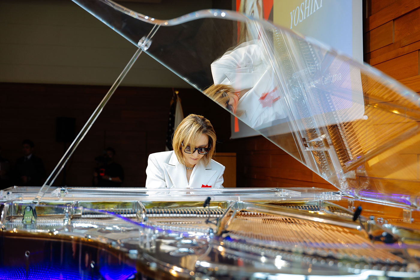YOSHIKI、1か月で日米両国を受賞　Axl RoseとNYで「Red Swan」英語版をリハーサル
